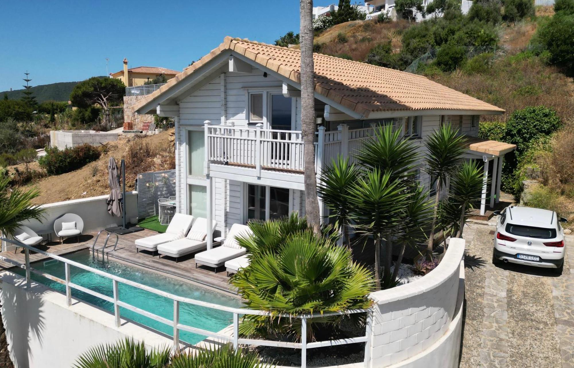 Increible Villa De Madera Con Vistas Al Mar Алхесирас Екстериор снимка
