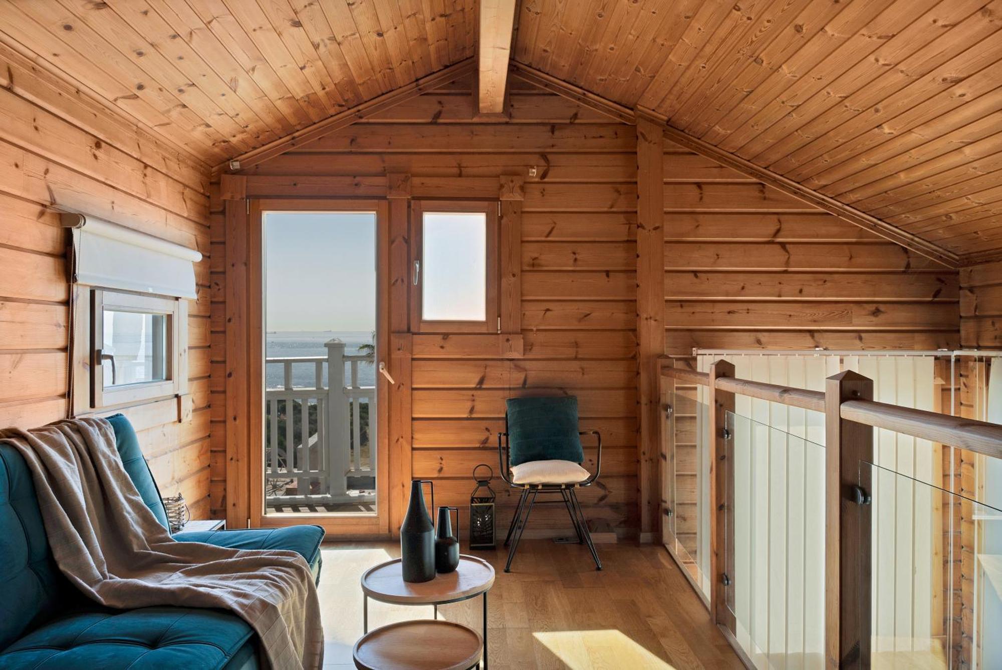 Increible Villa De Madera Con Vistas Al Mar Алхесирас Екстериор снимка